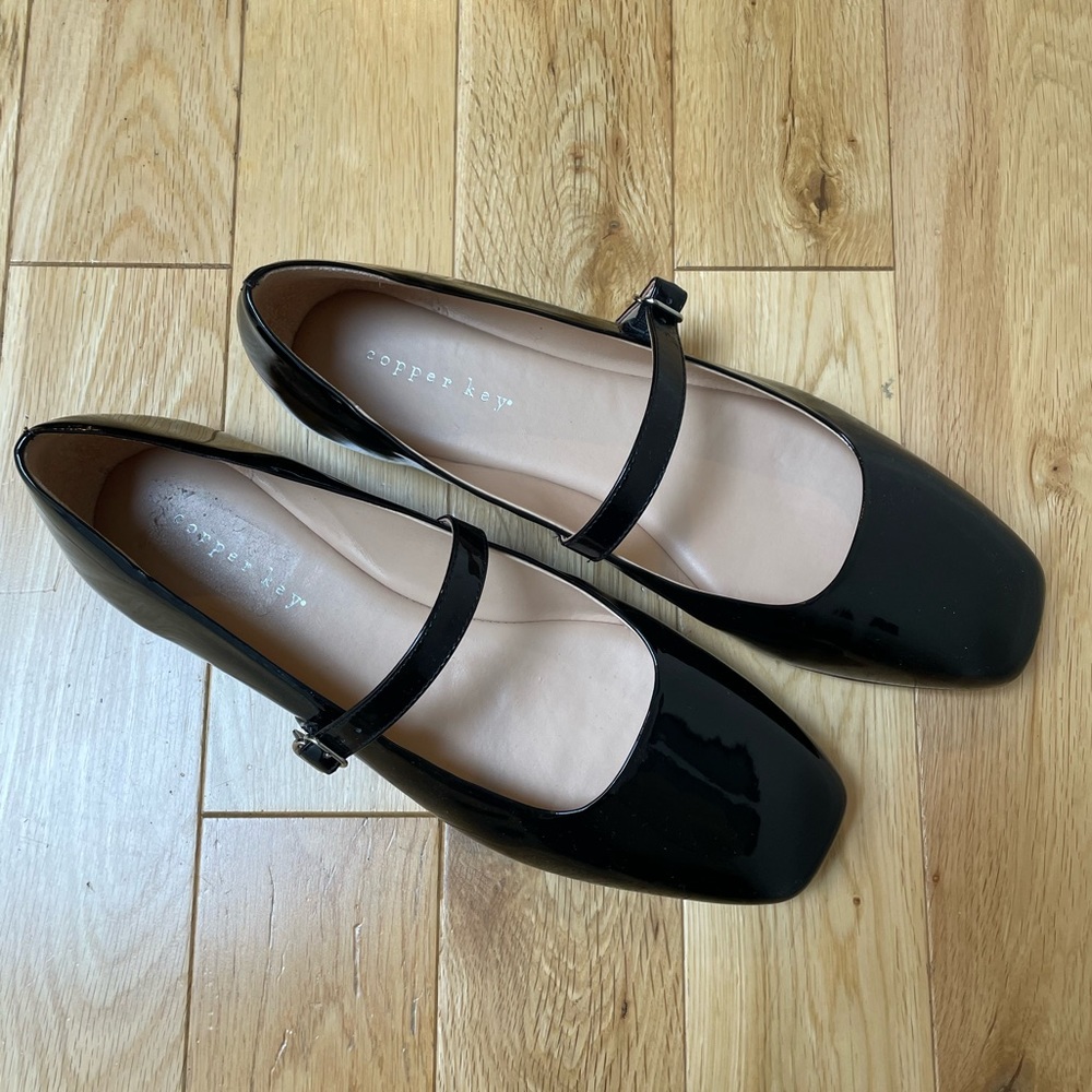 Copper Key Black Patent Mary Jane Flats New